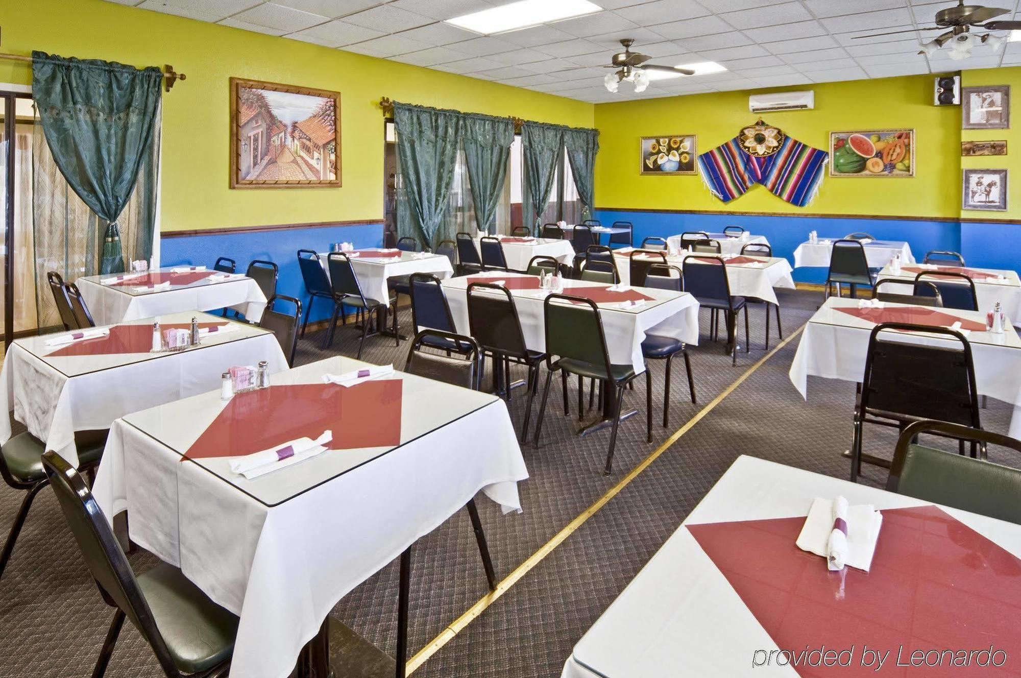 Fairview Inn By Oyo Hesston I-135 Restaurant photo